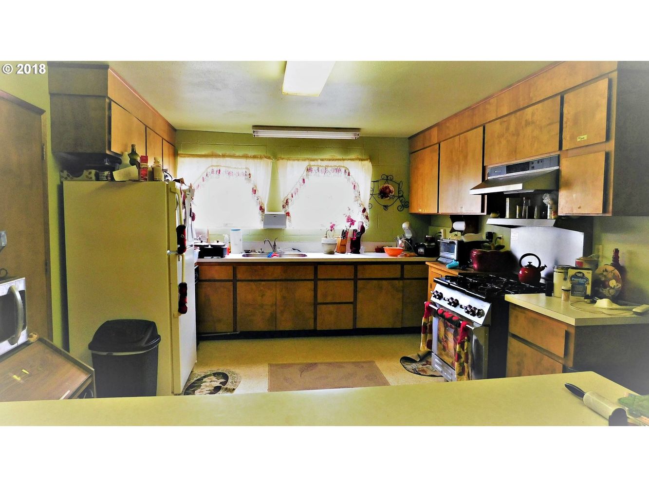 2837 W Harvard Ave, Roseburg, OR 97471